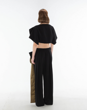 Load image into Gallery viewer, Ribbon Cut Out Crop Top