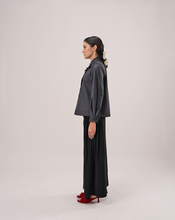 Load image into Gallery viewer, Dual Petal Collar Shirt
