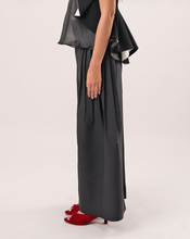 Load image into Gallery viewer, Half-Pleat Wide-Leg Pants