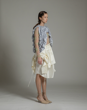 Load image into Gallery viewer, Abstract ruched cape