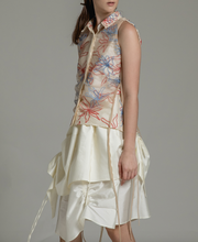 Load image into Gallery viewer, Multi-color embroidered top