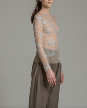 Load image into Gallery viewer, Multi-color embroidered fitted top
