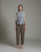 Load image into Gallery viewer, Abstract ruched top
