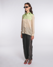 Load image into Gallery viewer, Two Tone Shirt