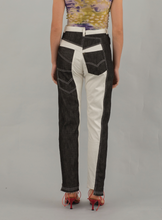 Load image into Gallery viewer, Prune Jeans