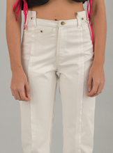 Load image into Gallery viewer, Prune Jeans