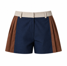 Load image into Gallery viewer, Three Colorway Pleats Short
