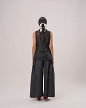 Load image into Gallery viewer, Deconstructed Waist Collar Shirt
