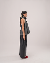 Load image into Gallery viewer, Flare Pleats Top
