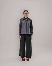 Load image into Gallery viewer, Dual Petal Collar Shirt
