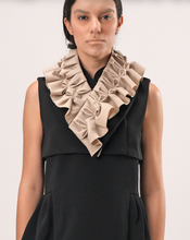 Load image into Gallery viewer, Petal Collar
