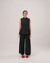 Load image into Gallery viewer, Peplum Yoke Top
