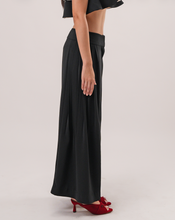 Load image into Gallery viewer, Half-Pleat Wide-Leg Pants
