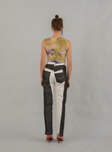 Load image into Gallery viewer, Prune Jeans
