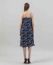 Load image into Gallery viewer, Apeu Dress
